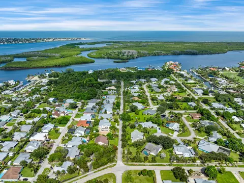 View/Area - 5637 SE Major Way, Stuart, FL 34997 photo 8 of 9