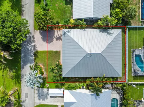 View/Area - 5637 SE Major Way, Stuart, FL 34997 photo 4 of 9