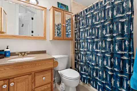 Bath - 5637 SE Major Way, Stuart, FL 34997 photo 1 of 4