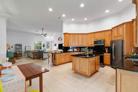 Kitchen - 5637 SE Major Way, Stuart, FL 34997 photo 1 of 6