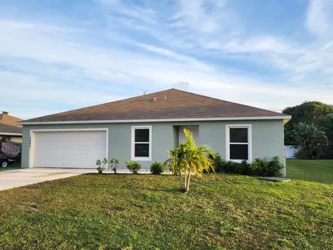 2862 SE Buccaneer Cir, Port Saint Lucie, FL 34952