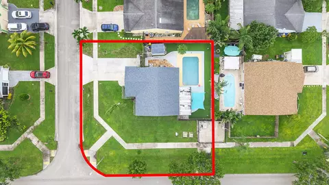 7803 Elwood Dr, Greenacres, FL 33467