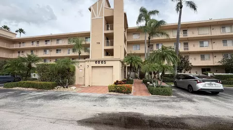 6865 Huntington Ln #203, Delray Beach, FL 33446