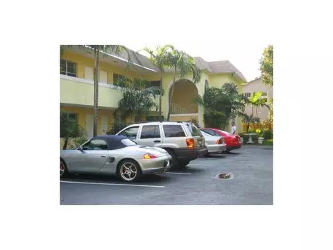 3421 NE 15th Ave, Oakland Park, FL 33334