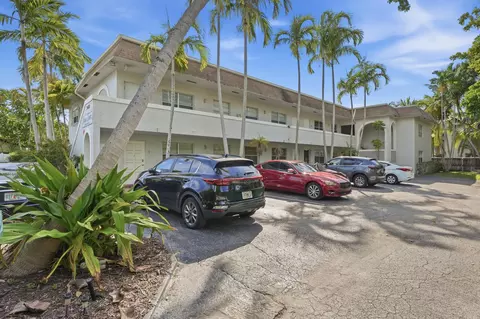 3421 NE 15th Ave #9, Oakland Park, FL 33334