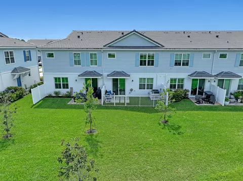 Exterior - 137 SE Birch Ter, Stuart, FL 34997 photo 12 of 12