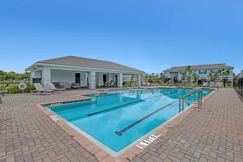 Exterior - 137 SE Birch Ter, Stuart, FL 34997 photo 10 of 12