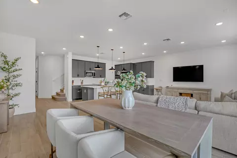 Dining - 137 SE Birch Ter, Stuart, FL 34997 photo 1 of 1