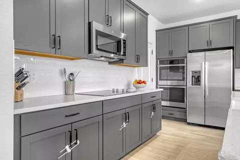Kitchen - 137 SE Birch Ter, Stuart, FL 34997 photo 1 of 5
