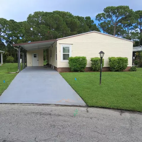 2629 Caper Ct, Port Saint Lucie, FL 34952