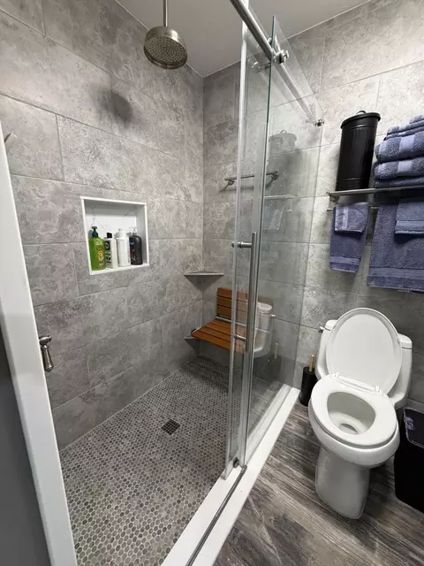 Bath - Undisclosed, Jupiter, FL 33458 photo 3 of 10