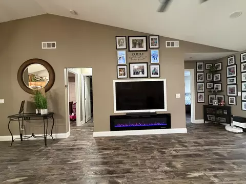 Entry Way - Undisclosed, Jupiter, FL 33458 photo 3 of 3