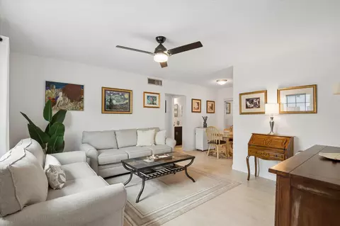 2151 NE 68th #201, Fort Lauderdale, FL 33308