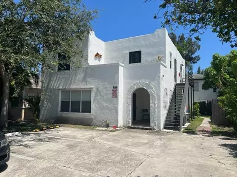 520 N E St, Lake Worth Beach, FL 33460