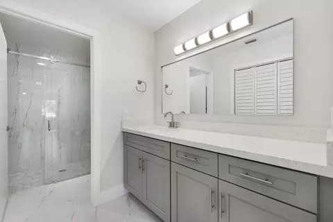 Bath - 8157 Springtree Rd, Boca Raton, FL 33496 photo 4 of 4