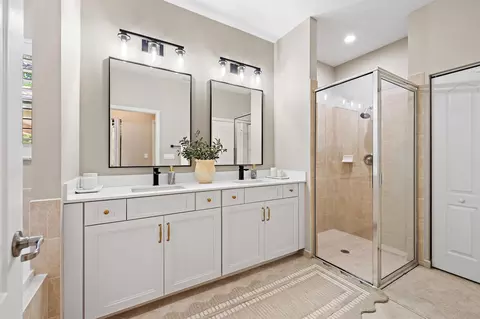 Bath - 128 Behring Way, Jupiter, FL 33458 photo 1 of 3