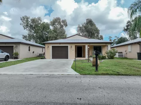 16 Mediterranean Blvd S, Port Saint Lucie, FL 34952