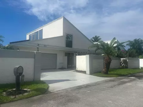 7810 NW 4th St, Plantation, FL 33324
