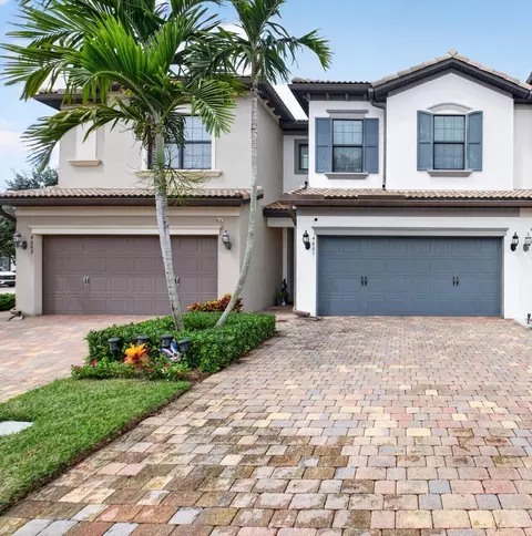 4601 San Fratello Cir, Lake Worth, FL 33467