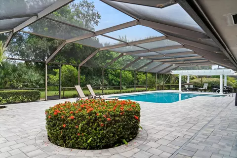 Exterior - 5883 SE Glen Eagle Way, Stuart, FL 34997 photo 5 of 22