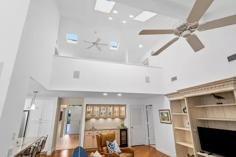 Entry Way - 5883 SE Glen Eagle Way, Stuart, FL 34997 photo 5 of 9