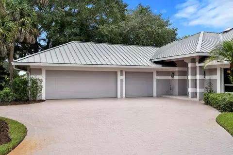 Exterior - 5883 SE Glen Eagle Way, Stuart, FL 34997 photo 19 of 22