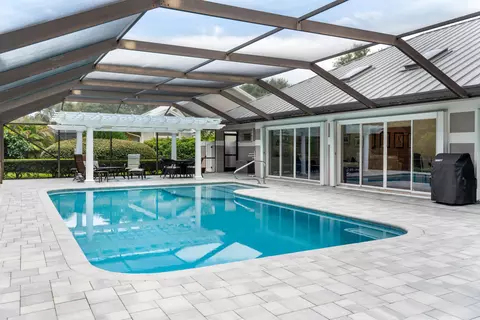 Exterior - 5883 SE Glen Eagle Way, Stuart, FL 34997 photo 3 of 22