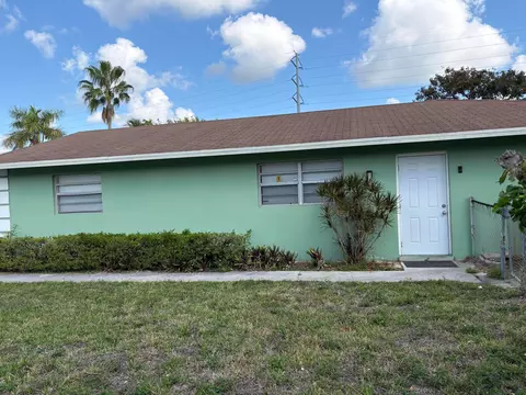 5954 Bahama Ct, West Palm Beach, FL 33407