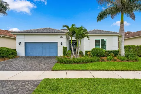 8711 SW Flutto Way, Port Saint Lucie, FL 34987