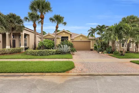 2206 Newport Isles Blvd, Port Saint Lucie, FL 34953