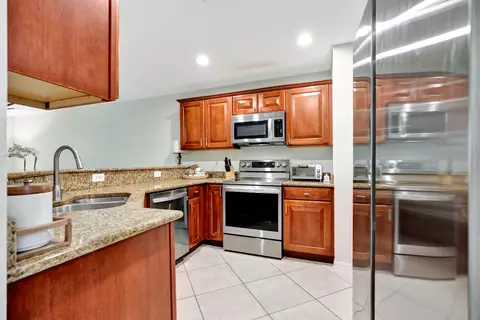 Kitchen - 2760 SE Birmingham Dr, Stuart, FL 34994 photo 1 of 4