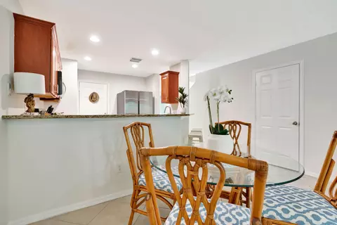 Dining - 2760 SE Birmingham Dr, Stuart, FL 34994 photo 2 of 2