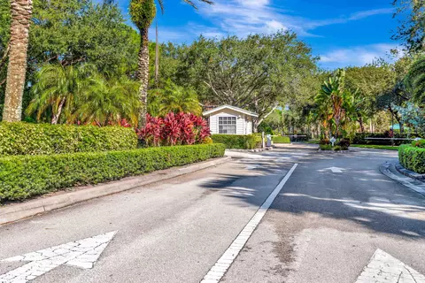 View/Area - 2760 SE Birmingham Dr, Stuart, FL 34994 photo 1 of 1