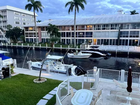 3050 NE 48th St #205, Fort Lauderdale, FL 33308