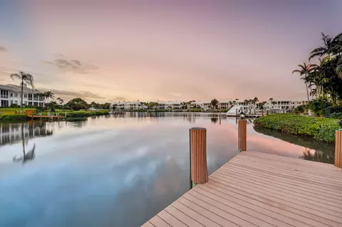 View/Area - 107 Schooner Ln, Jupiter, FL 33477 photo 3 of 12