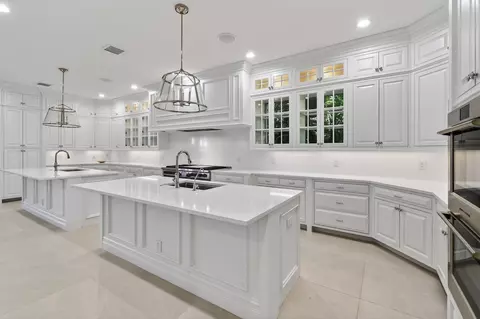 Kitchen - 107 Schooner Ln, Jupiter, FL 33477 photo 3 of 5