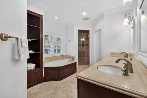 Bath - 107 Schooner Ln, Jupiter, FL 33477 photo 5 of 9