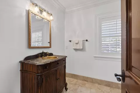 Bath - 107 Schooner Ln, Jupiter, FL 33477 photo 8 of 9