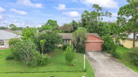 629 SW Ray Ave, Port Saint Lucie, FL 34983
