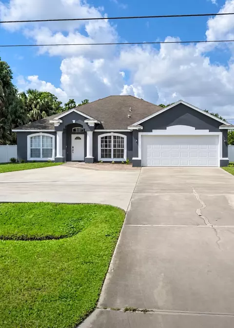 1402 SW California Blvd, Port Saint Lucie, FL 34953