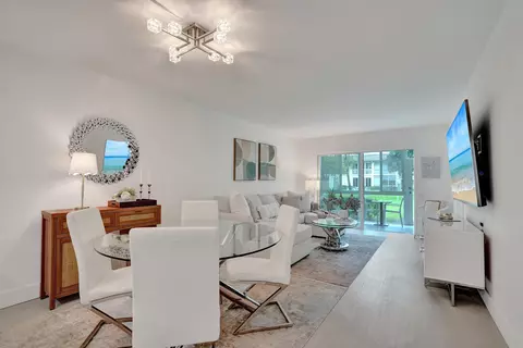 1211 Bahama Bnd #E1, Coconut Creek, FL 33066