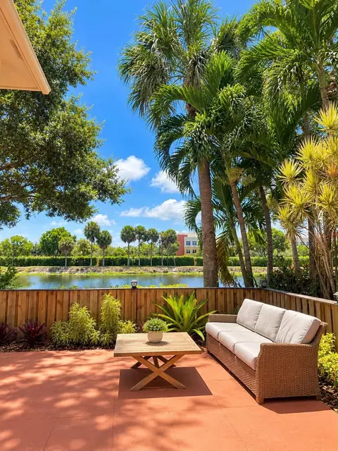 2930 SW 22nd Cir #14B, Delray Beach, FL 33445