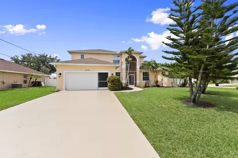 5740 NW Zenith Dr, Port Saint Lucie, FL 34986