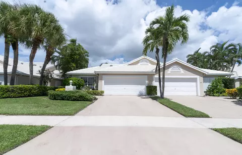 6113 Greenspointe Dr #10, Boynton Beach, FL 33437