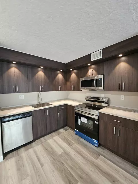 1850 N Congress Ave #305, West Palm Beach, FL 33401
