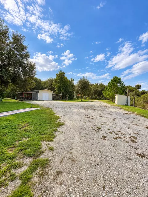 21876 NW 266th St, Okeechobee, FL 34972 photo 2