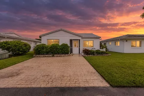 8500 NW 59th St, Tamarac, FL 33321