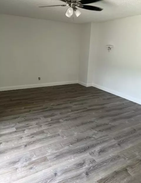 Living - 3106 SE Brook St, Stuart, FL 34997 photo 2 of 2