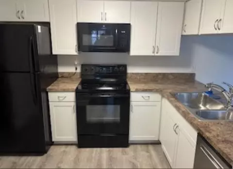 Kitchen - 3106 SE Brook St, Stuart, FL 34997 photo 1 of 1