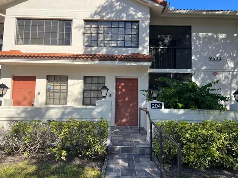 9632 Sills Dr E #204, Boynton Beach, FL 33437